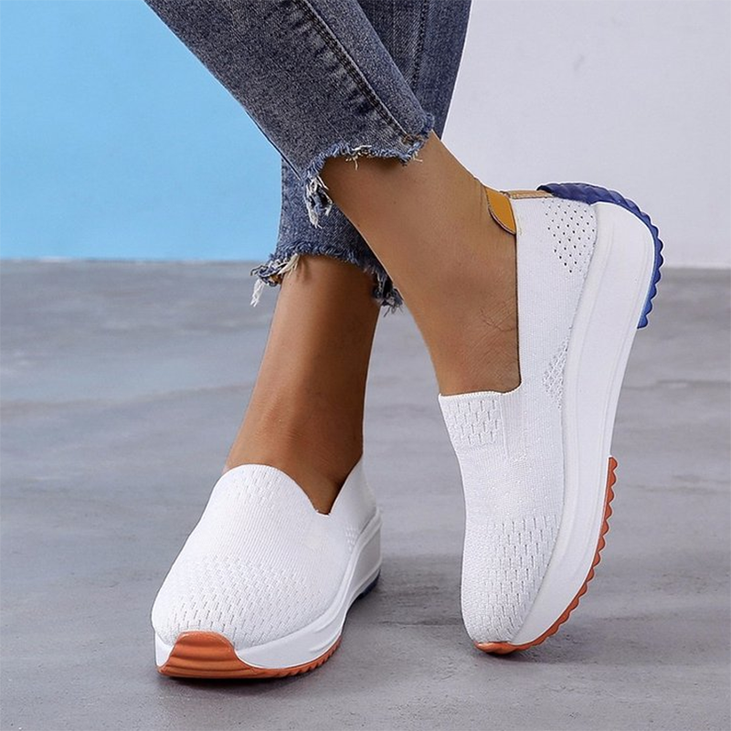 AirWalk – Comfort Trainers - White - 36