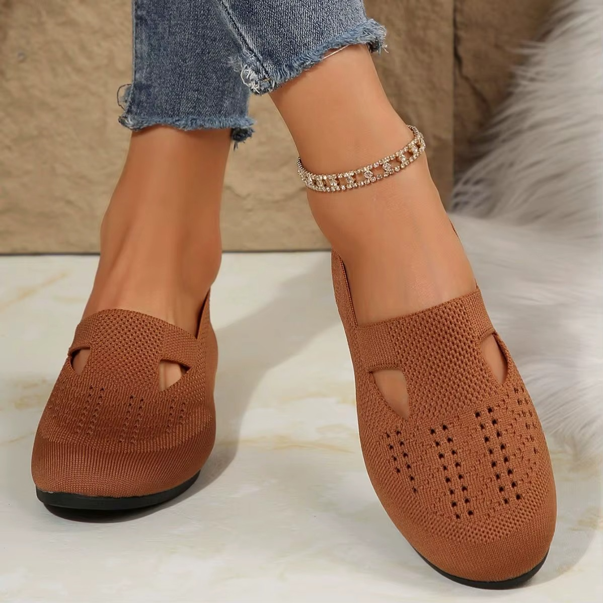 Lis – Women's Comfort Sandals - Beige - 39