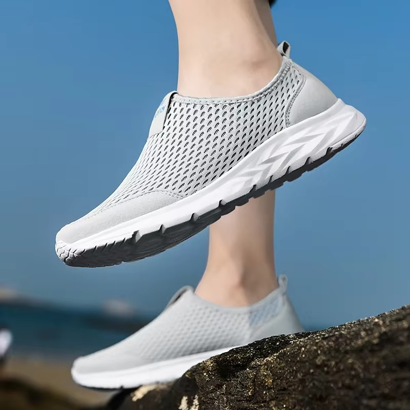 Hyper Comfort – Comfort Trainers - Black/White - 38