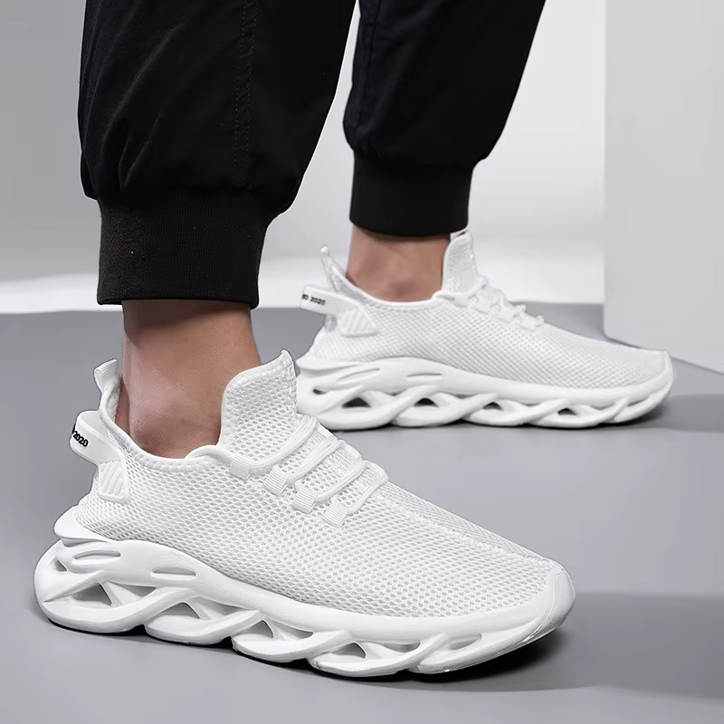 Future – Comfort Trainers - White - 40