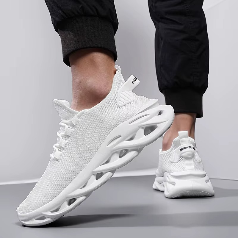 Future – Comfort Trainers - White - 43