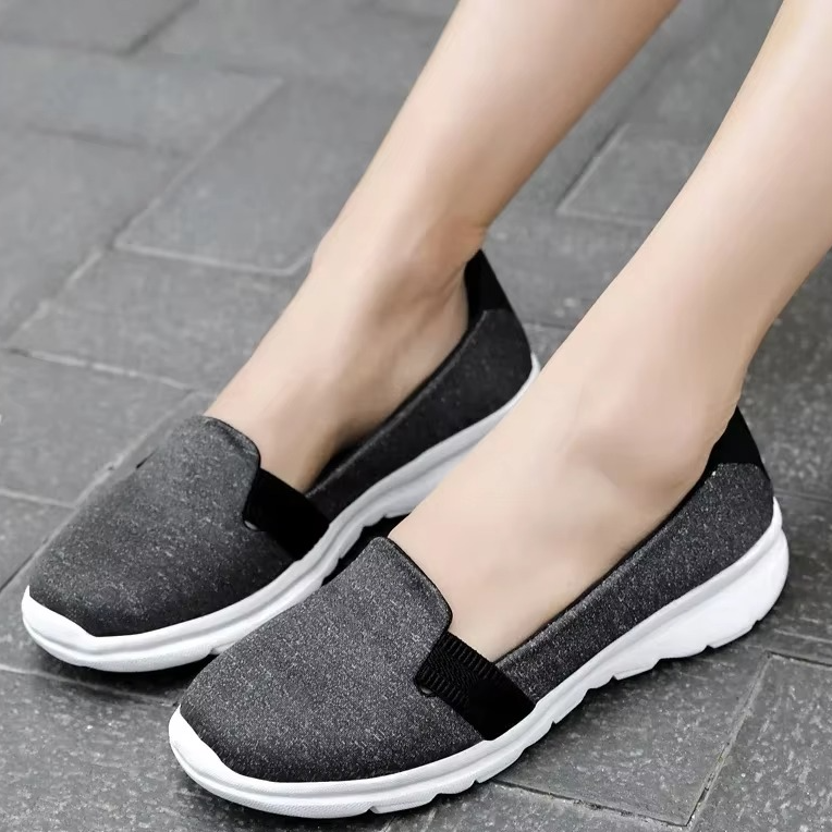 Charm – Comfort Trainers - Black - 36