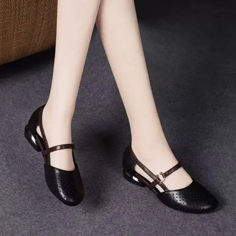 Antonella – Comfort Shoes – Style 2 - White - 35