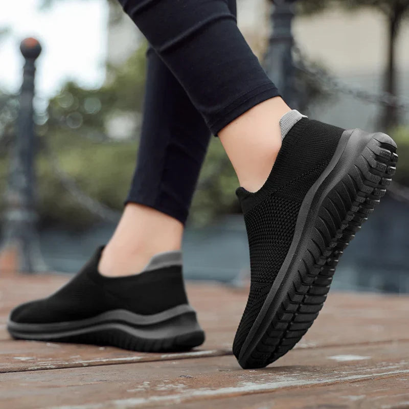 SportWalk – Comfort Sports Trainers - Black/White - 40