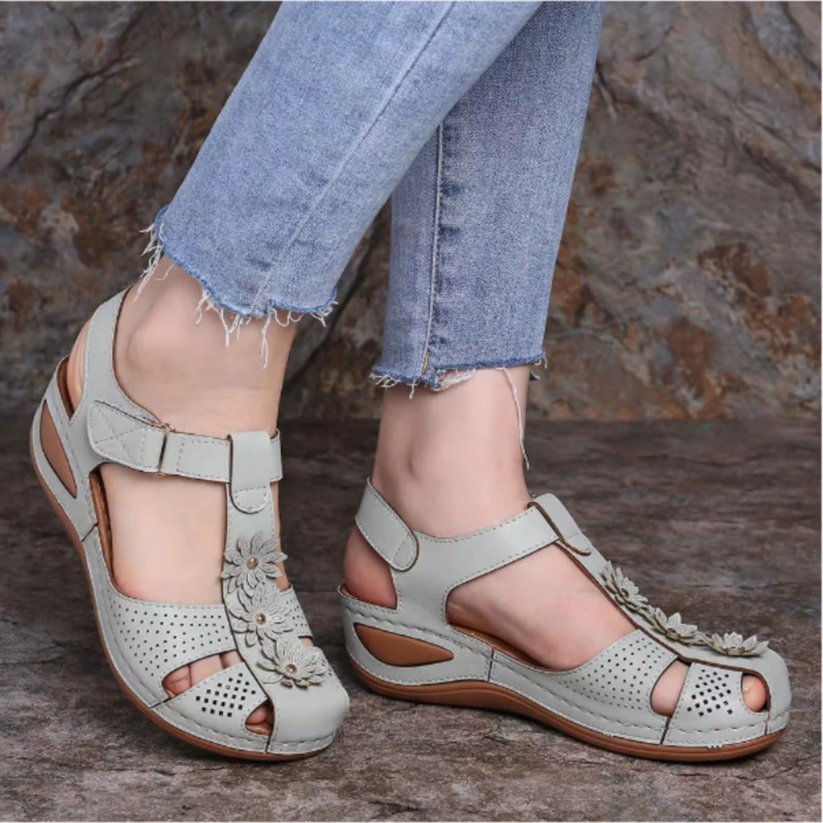 Florine – Women's Comfort Sandals - Light Brown - 40