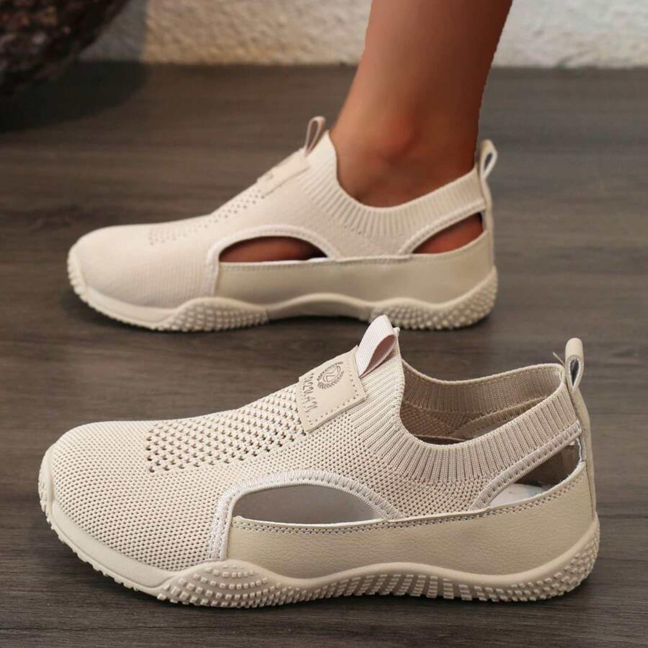 Femory – Comfort Trainers - White - 40