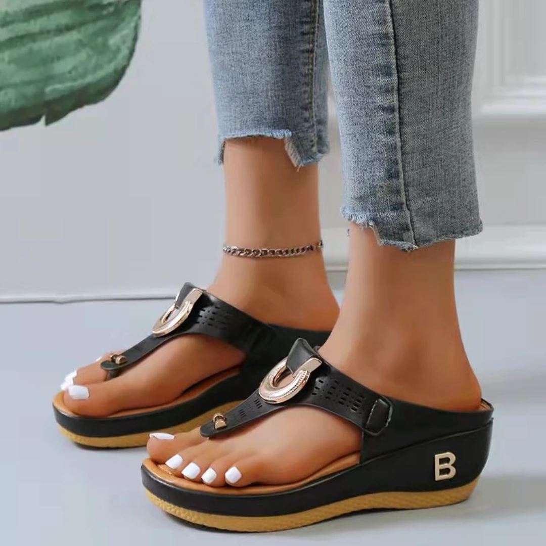 Beauty – Women's Comfort Sandals - Black - 34