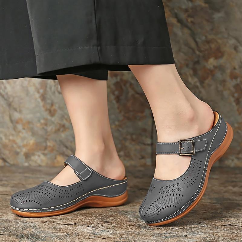 Prettyness – Women's Comfort Sandals - Brown - 38