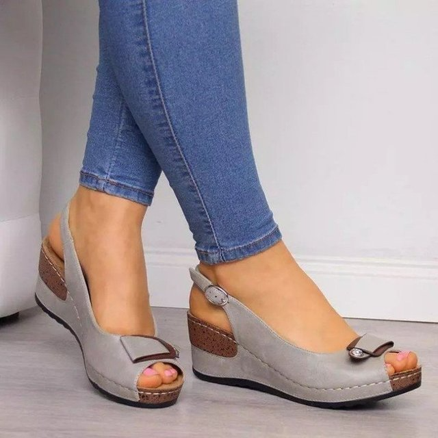 Feminy – Women's Comfort Sandals - Brown - 39