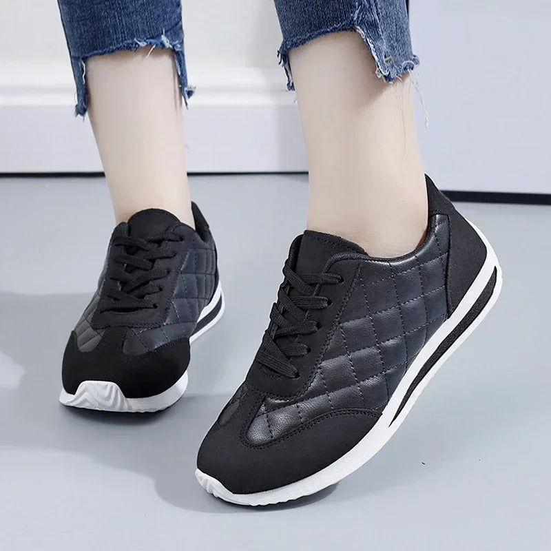 Urban – Women's Comfort Trainers - White - 38