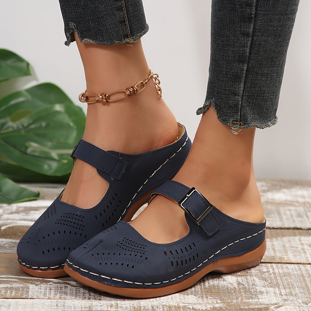 Prettyness – Women's Comfort Sandals - Brown - 37